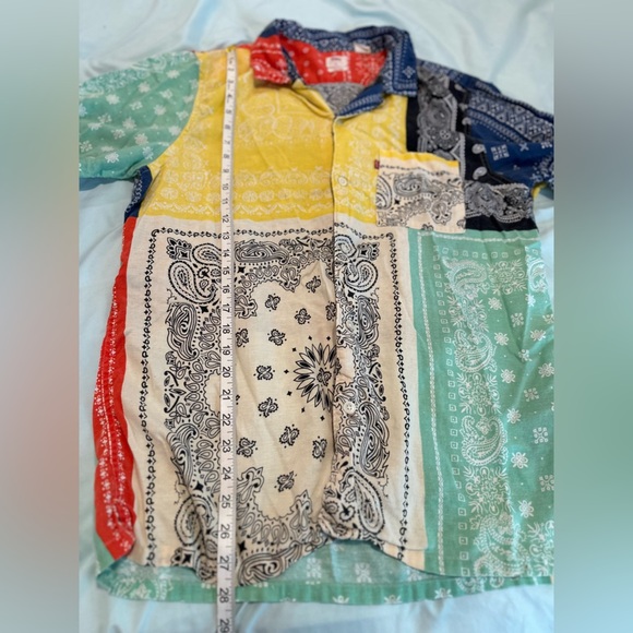 Levi’s Medium Mens Cuban Relaxed Fit Bandana Patchwork Casual Button Down. - Picture 5 of 10